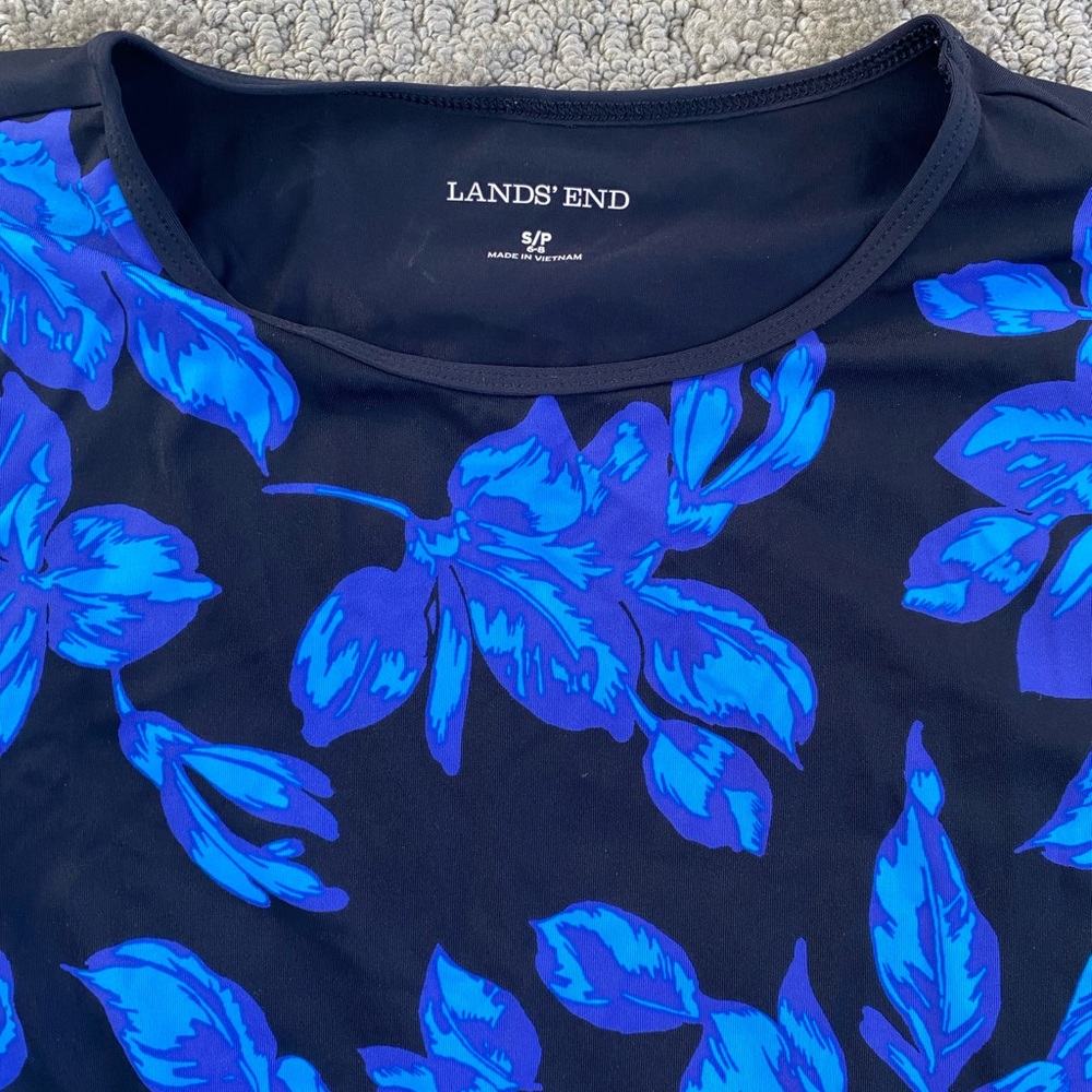 Land’s End Floral Long Sleeve Swim Top - Picture 2 of 3
